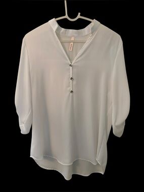 Point Women’s White Blouse-3/4 Gold Button Front -Tab Sleeves-Sz L